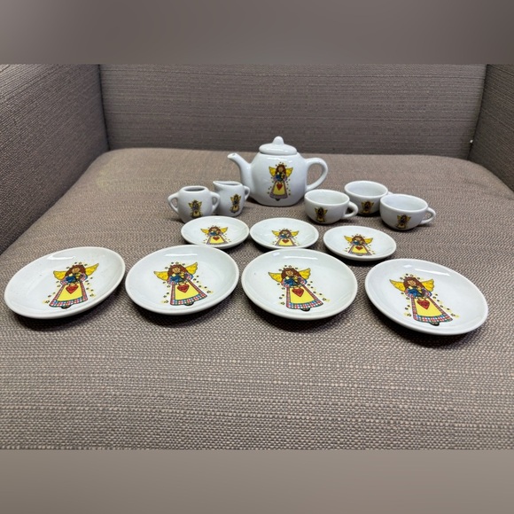 Vtg Child's Miniature Porcelain Tea Set w/ Angels, 14 Pieces." Guardian Angel" - Picture 1 of 5